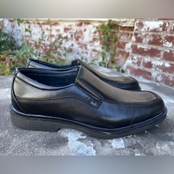 G.H. BASS Mens Cameron Black Leather Loafers Slip On Shoes Size 9M NWOT - Picture 1 of 12